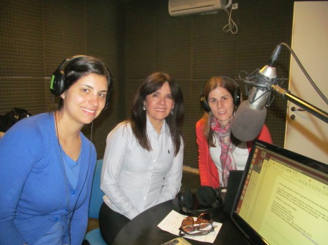 Florrencia, Stella y Solana en los estudios de Manos de Artesan@.